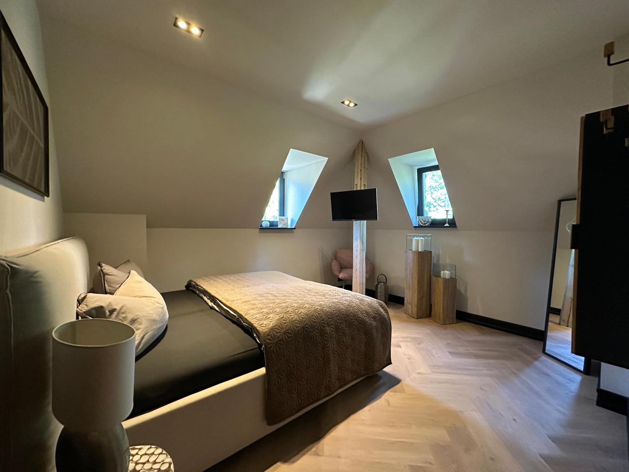 * Stadtvilla Plauen * * Aussergewoehnlich * 2 Zimmerwohnung * Zentrumsnah מראה חיצוני תמונה
