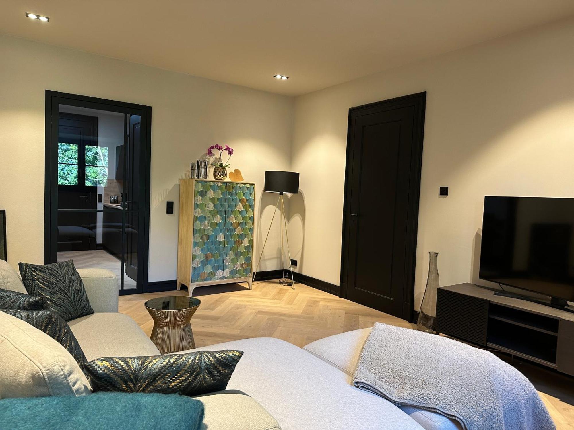 * Stadtvilla Plauen * * Aussergewoehnlich * 2 Zimmerwohnung * Zentrumsnah מראה חיצוני תמונה