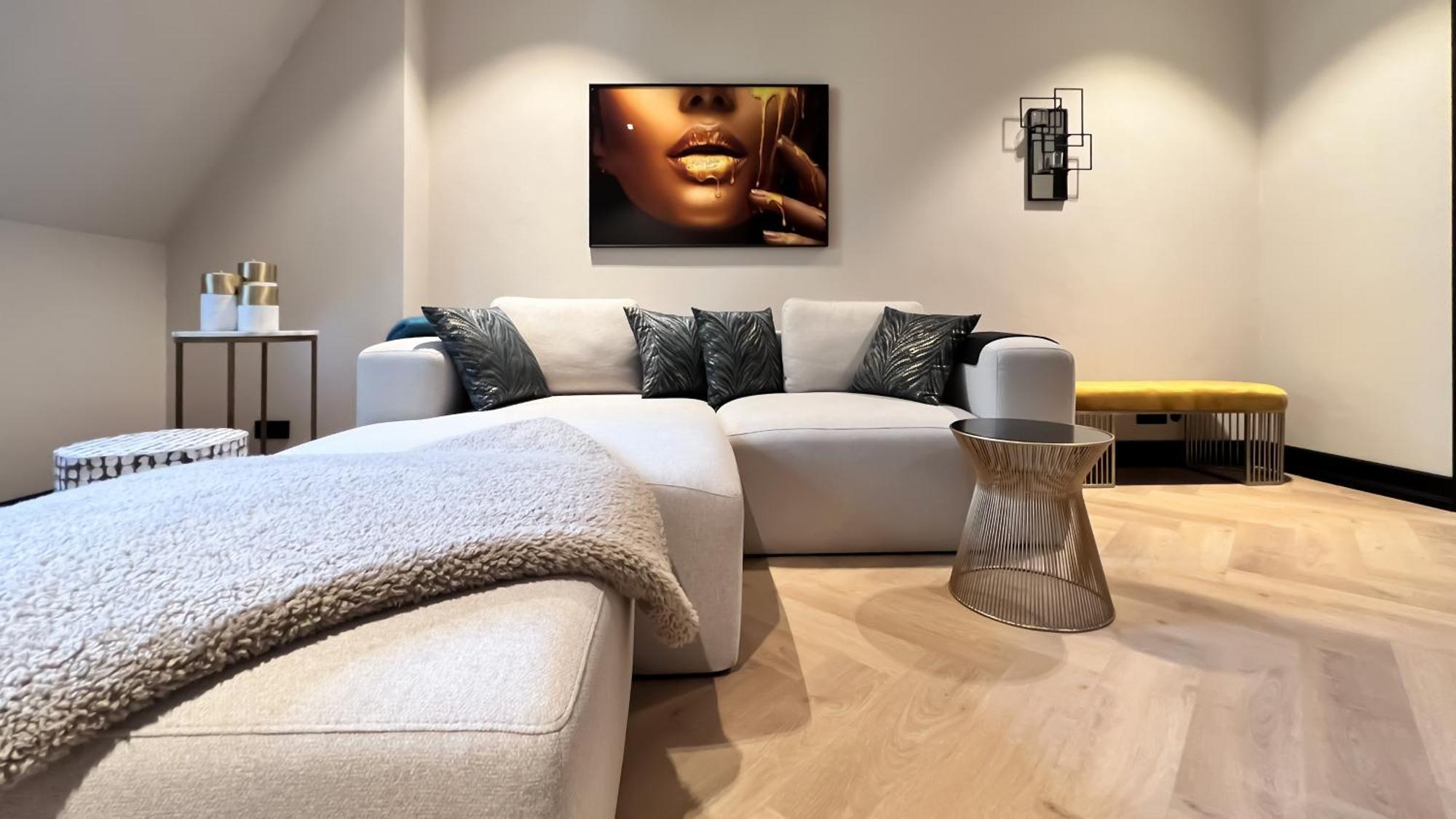 * Stadtvilla Plauen * * Aussergewoehnlich * 2 Zimmerwohnung * Zentrumsnah מראה חיצוני תמונה