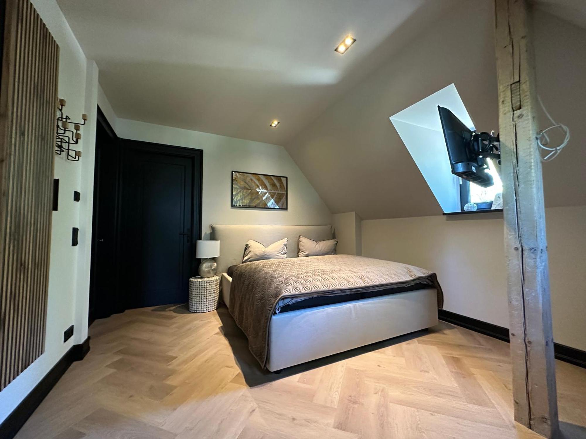 * Stadtvilla Plauen * * Aussergewoehnlich * 2 Zimmerwohnung * Zentrumsnah מראה חיצוני תמונה