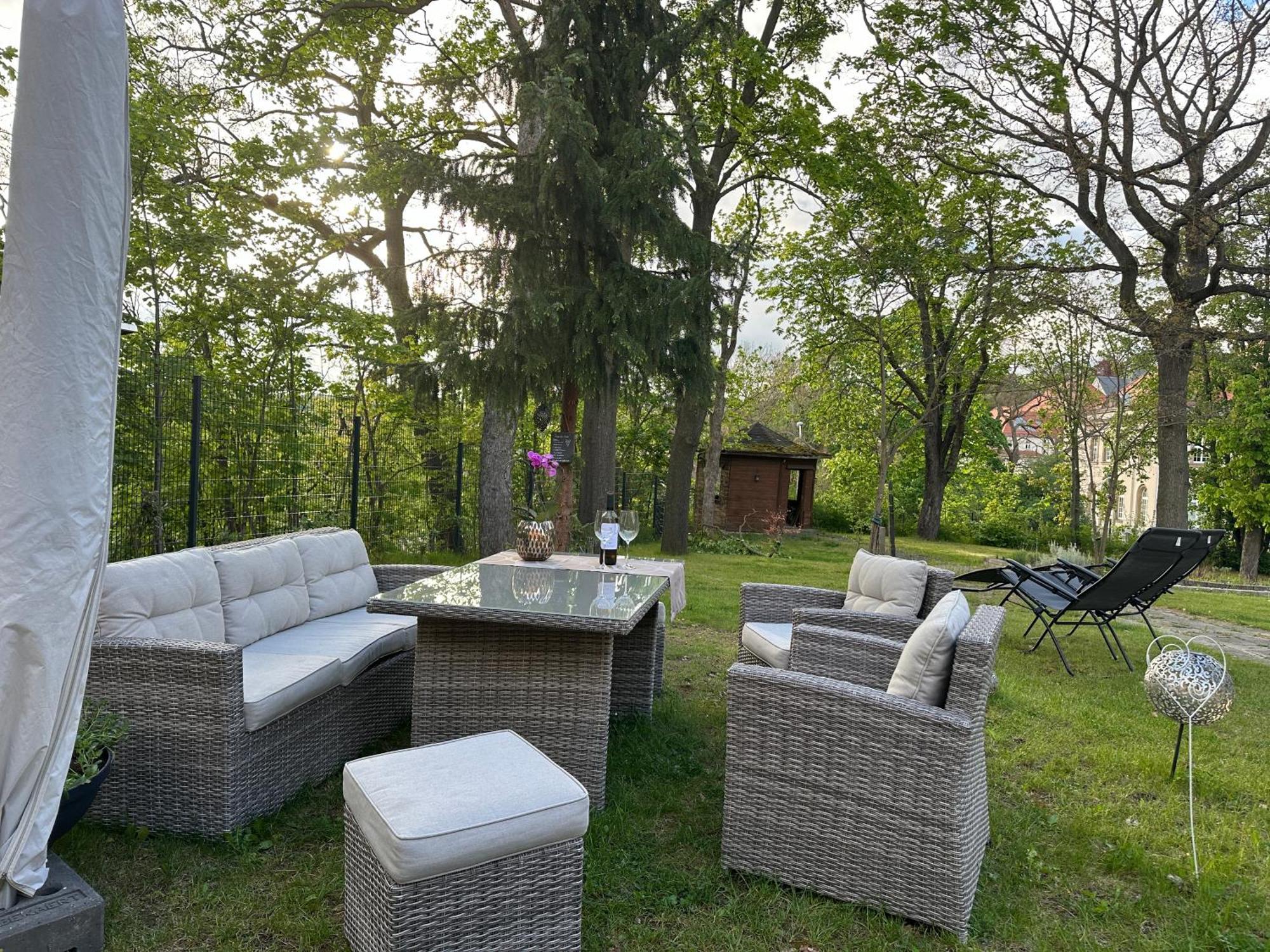 * Stadtvilla Plauen * * Aussergewoehnlich * 2 Zimmerwohnung * Zentrumsnah מראה חיצוני תמונה